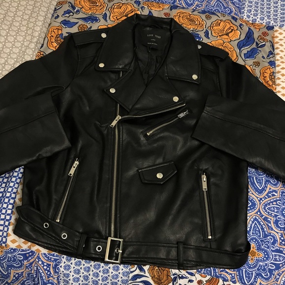 ❌SOLD❌ Black Vegan Leather Moto Jacket - Picture 3 of 3
